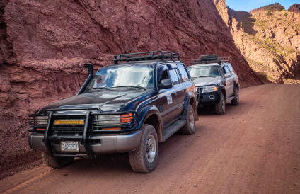 FULL DAY EN JEEP 4×4 Cañones y Leyendas del Sur